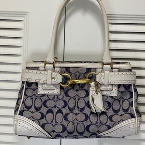 Coach Vintage Y2K-era Signature Hamptons Carryall Purse